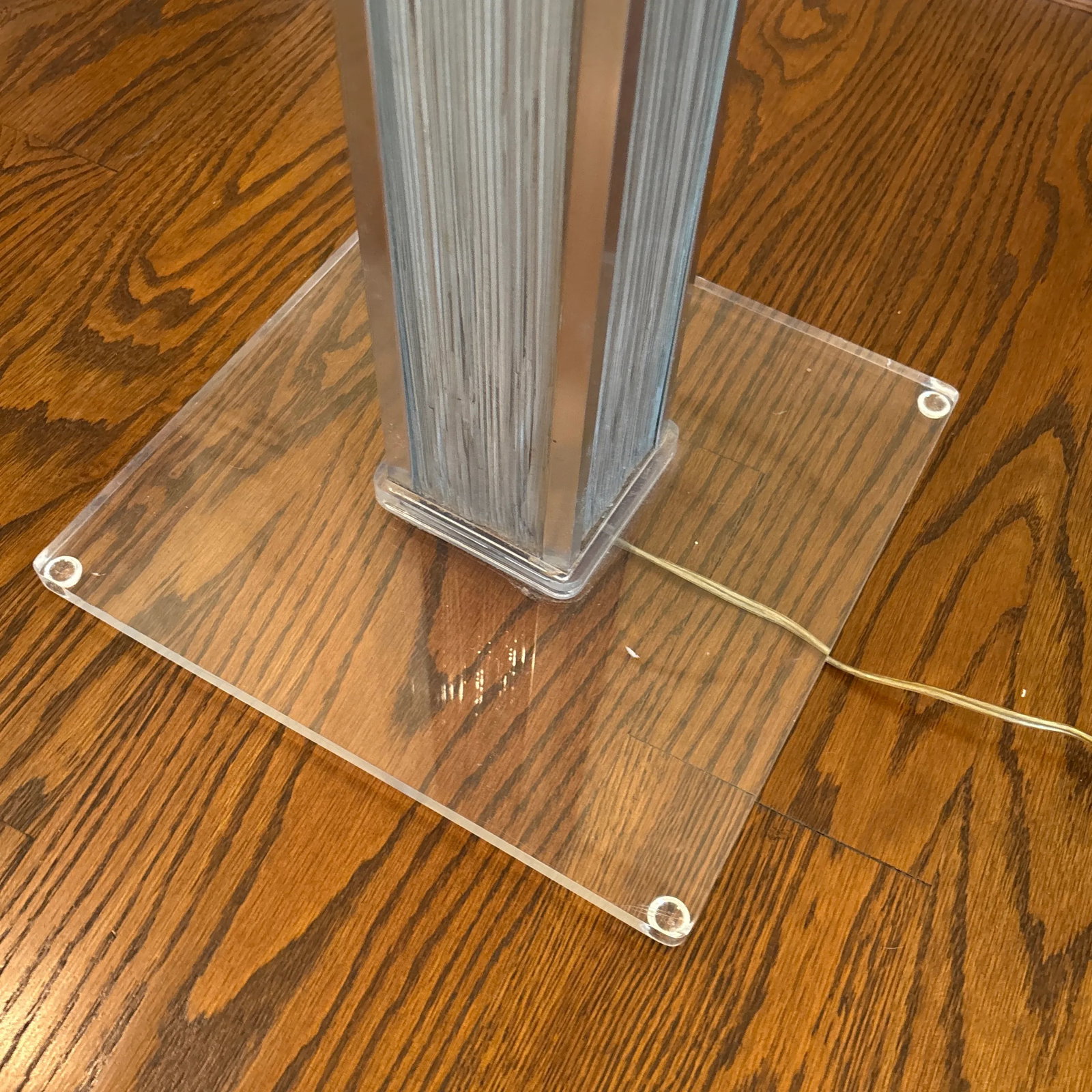 1980s Post Modern Lucite Floor Lamp - 8
