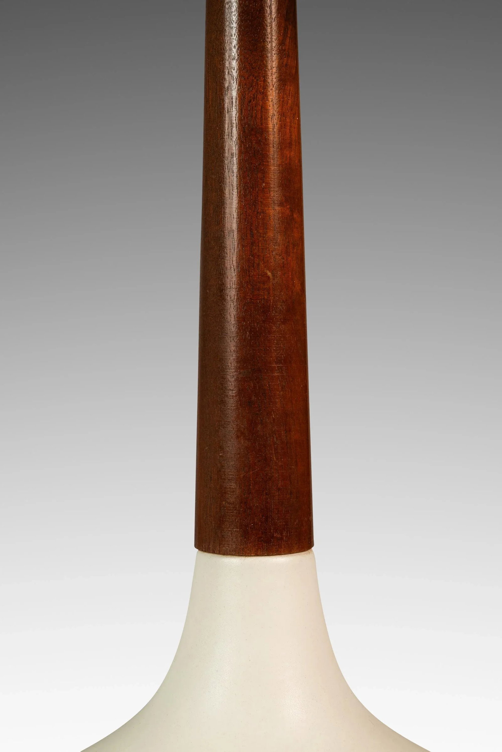 Mid-Century Modern Elongated Teardrop Table Lamp in Walnut & Porcelain, Usa, C. 1960's - 10