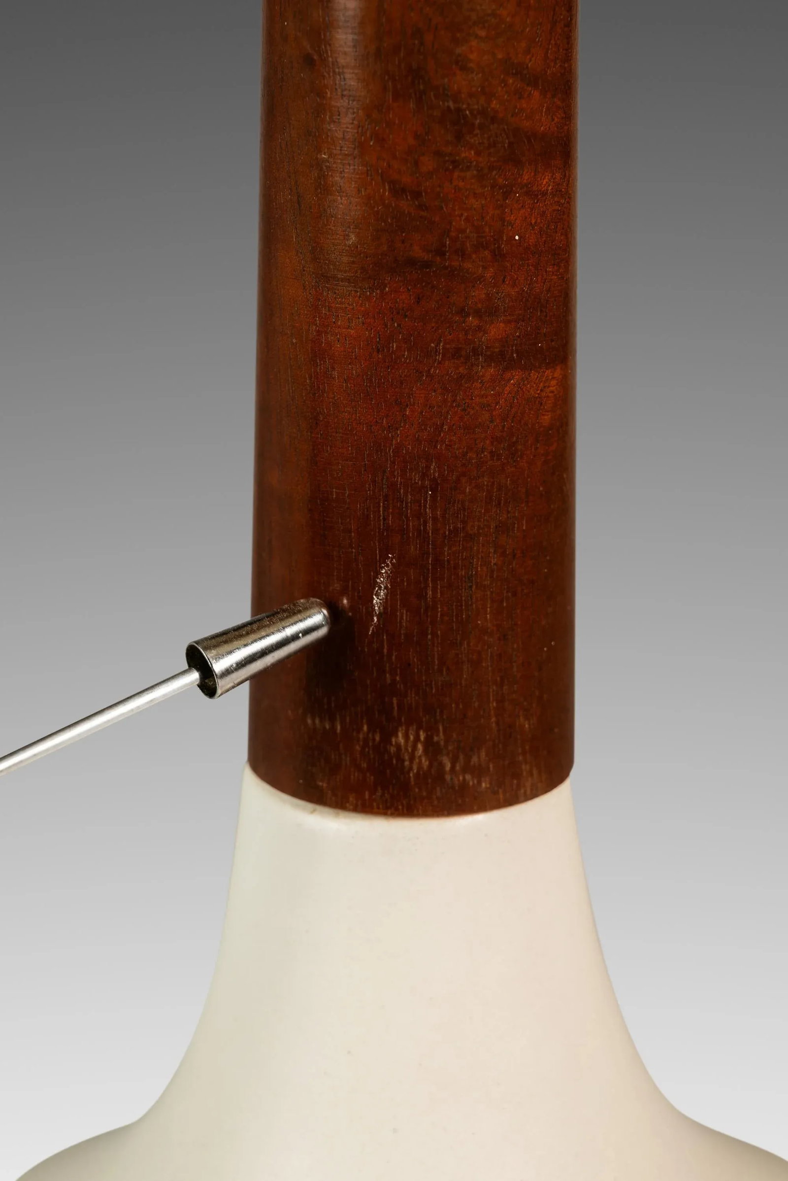 Mid-Century Modern Elongated Teardrop Table Lamp in Walnut & Porcelain, Usa, C. 1960's - 17