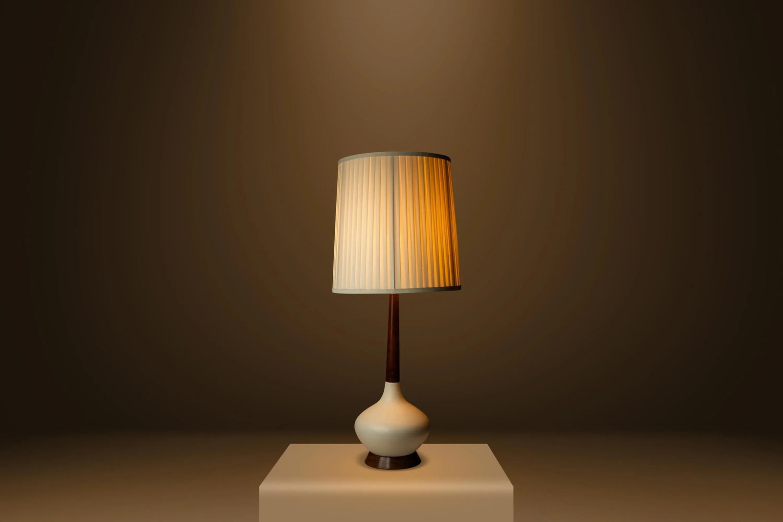 Mid-Century Modern Elongated Teardrop Table Lamp in Walnut & Porcelain, Usa, C. 1960's - 4