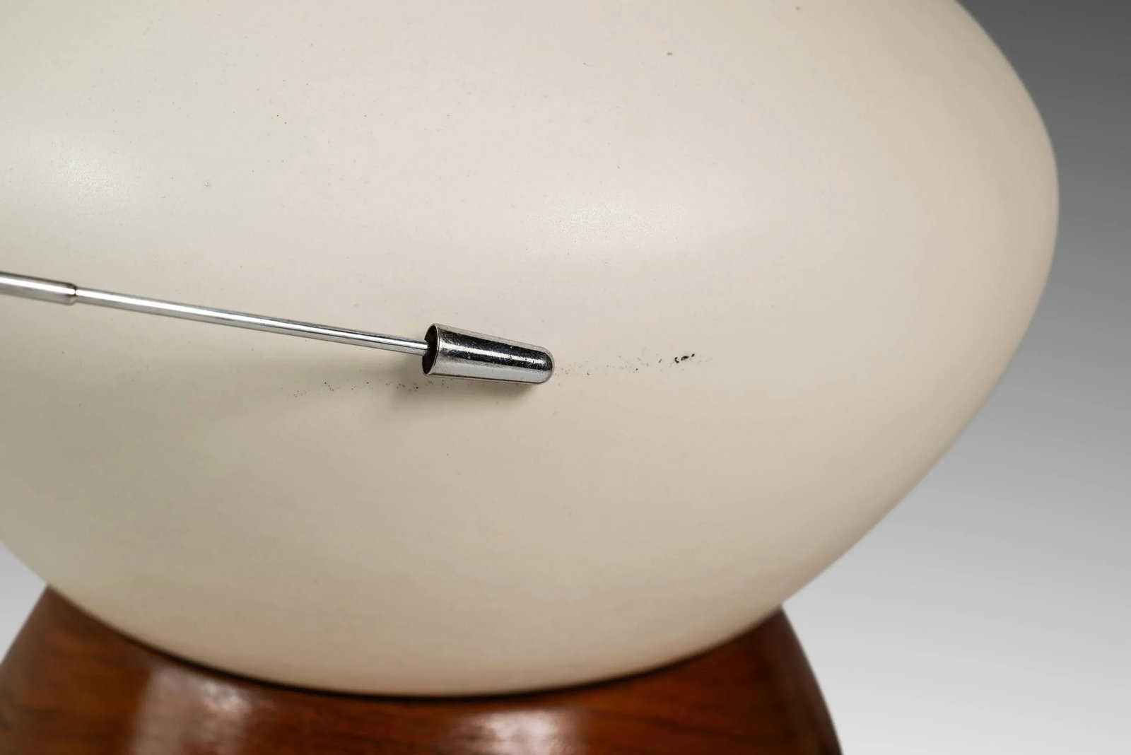 Mid-Century Modern Elongated Teardrop Table Lamp in Walnut & Porcelain, Usa, C. 1960's - 7