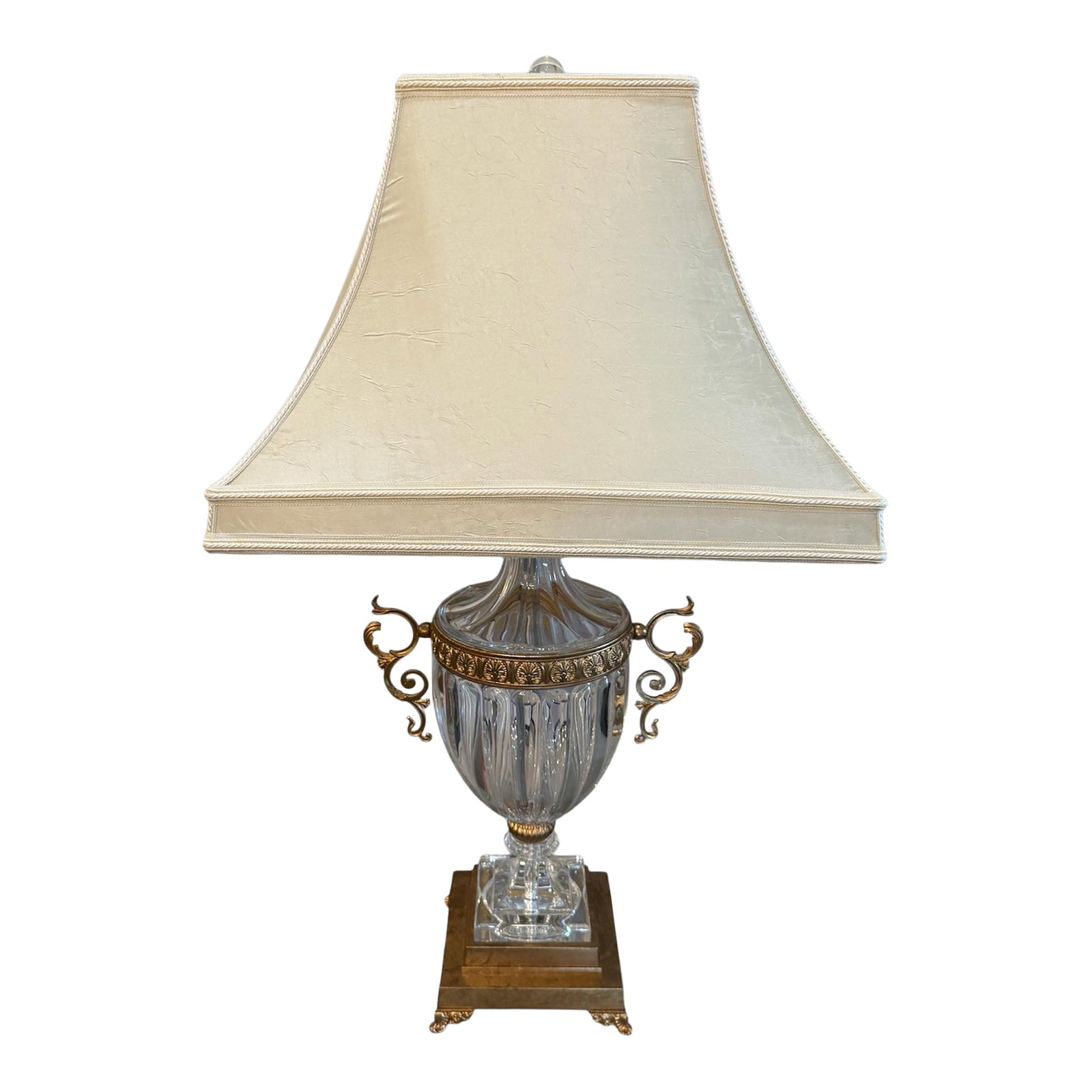 Schonbek Dynasty French Crystal Table Lamp: Add refined luxury to your space with this exquisite Schonbek Dynasty crystal table lamp, a piece that embodies the opulence of French design and the legendary craftsmanship Schonbek is known for.