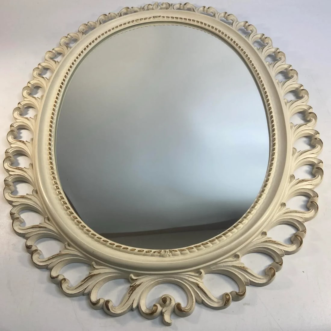 1964 Syroco Mirror White Oval Acrylic Gold Accent French Provincial - 3