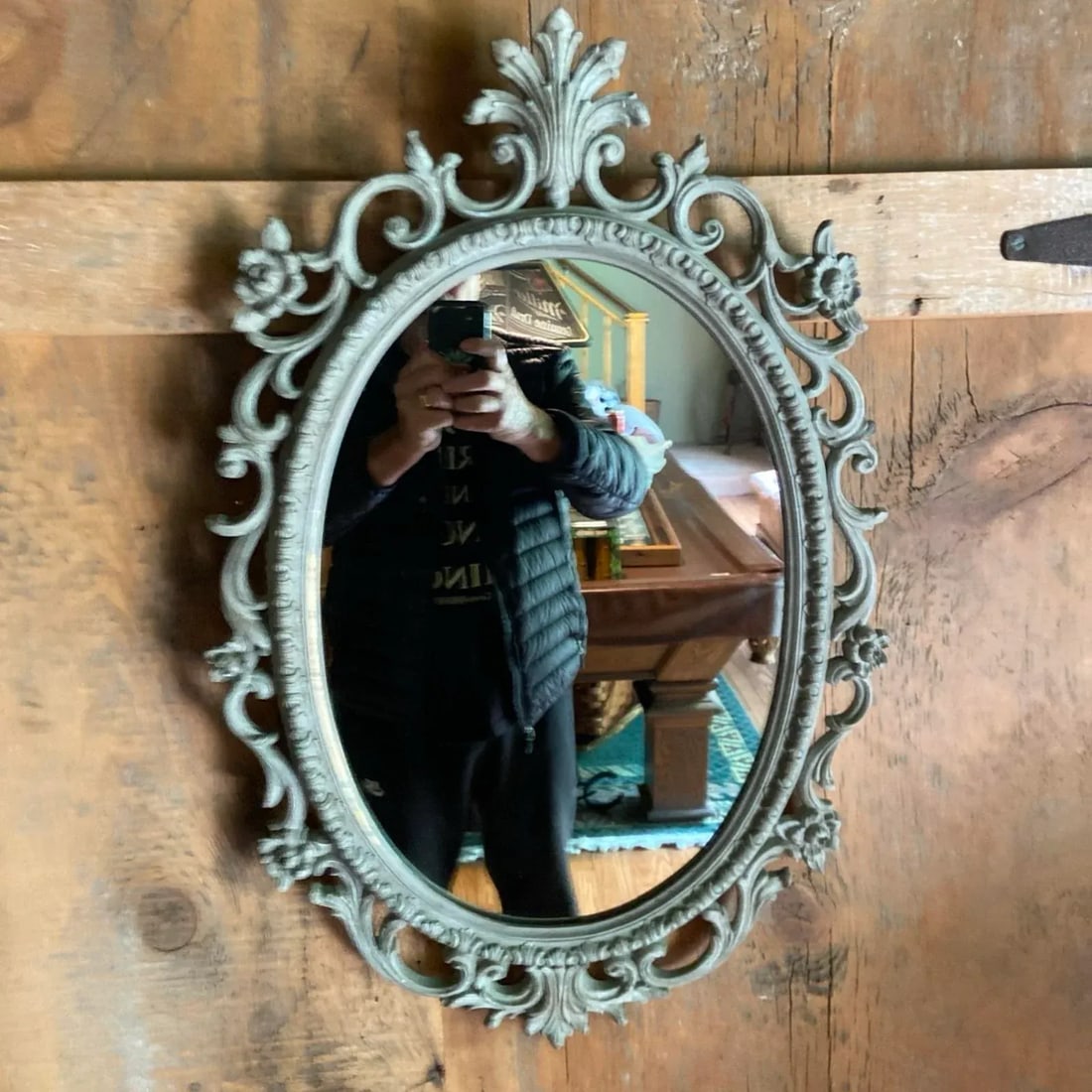 Vintage Bassett Oval Mirror Ornate Victorian Hollywood Regency Gray Resin - 2