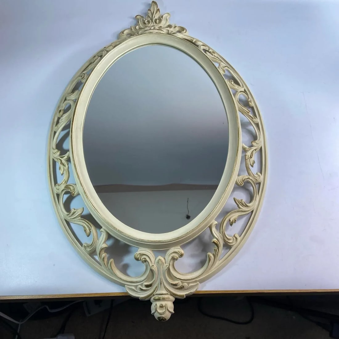 1962 Syroco Gold Oval Acrylic Mirror Cream Gold French Provincial - 2