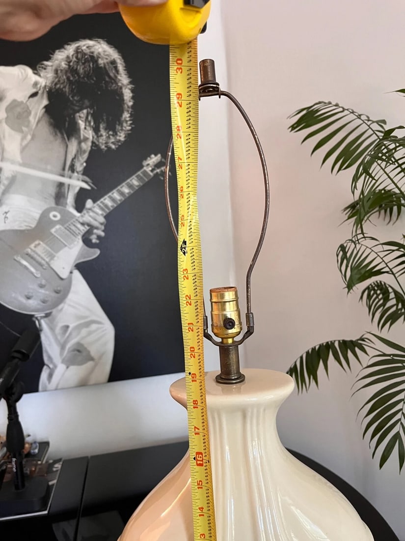 Large 1980s Art Deco Revival Minimalist Off-White Table Lamp With Wrapped Texture - 2