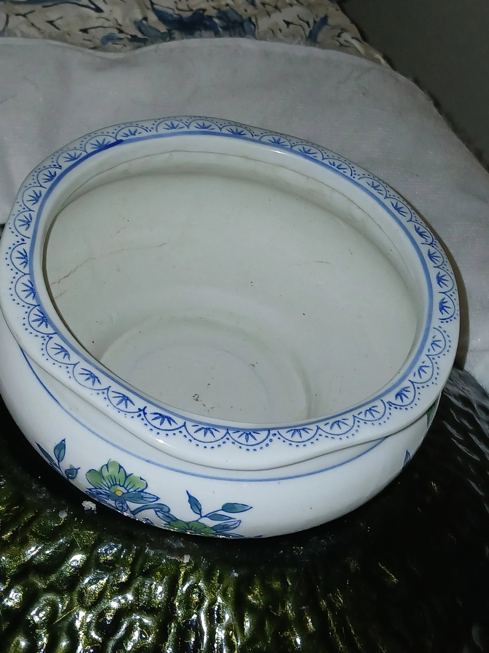 Vintage Scalloped Edge Ceramic Planter Pot With Blue and Green Floral Pattern - 8
