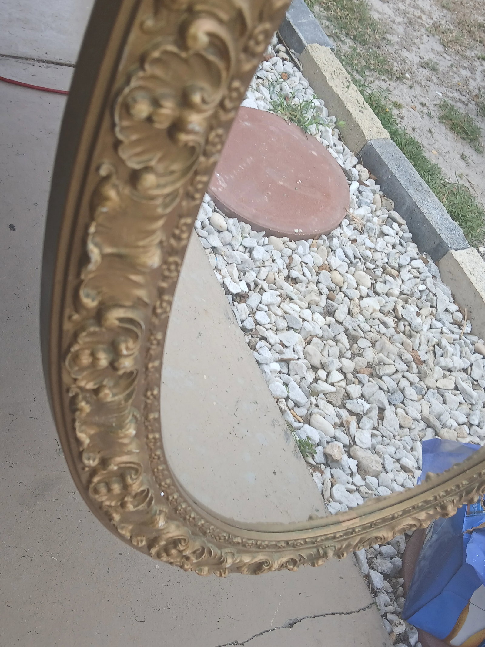 Vintage 1970s Hollywood Regency Style Ornate Antiqued Gold Oval Frame Wall Hanging Large Mirror - 3