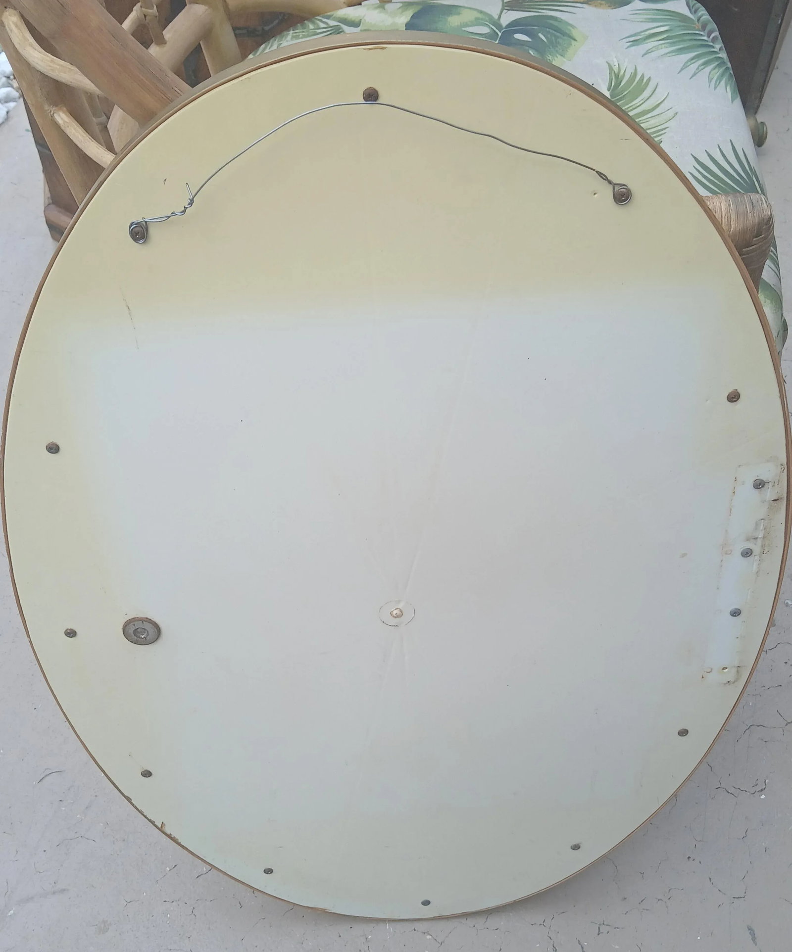 Vintage 1970s Hollywood Regency Style Ornate Antiqued Gold Oval Frame Wall Hanging Large Mirror - 6