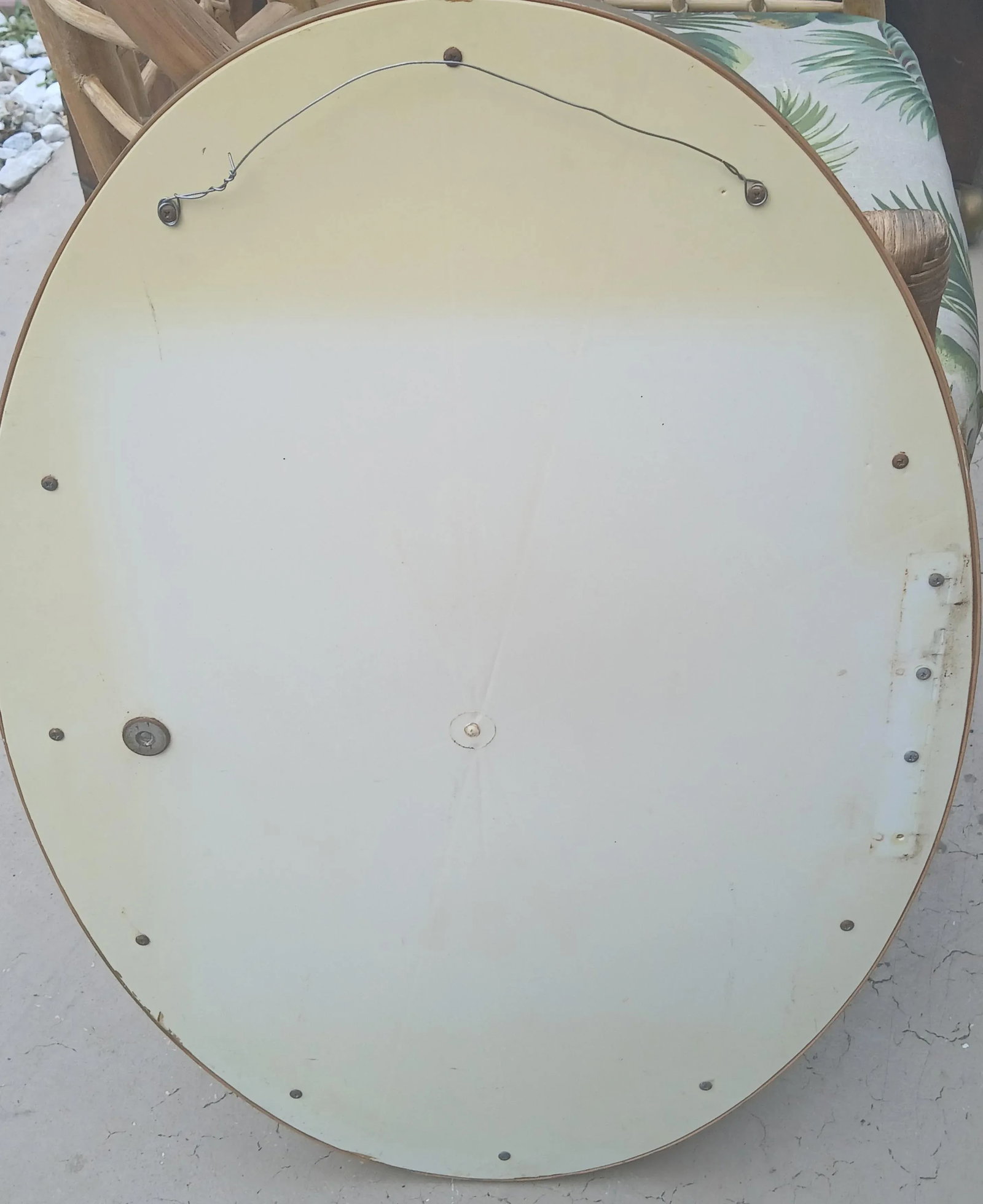 Vintage 1970s Hollywood Regency Style Ornate Antiqued Gold Oval Frame Wall Hanging Large Mirror - 7