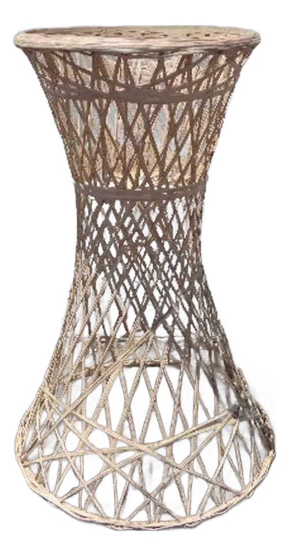 Mid 20th Century Spun Fiberglass Woodard Plant Stand, Attributed: Wonderful spun fiberglass plant / planter stand attributed to Russel Woodard. Overall good vintage condition/ . Shows some wear from age/use. Perfect for any indoor or outdoor setting. Dimensions: 15