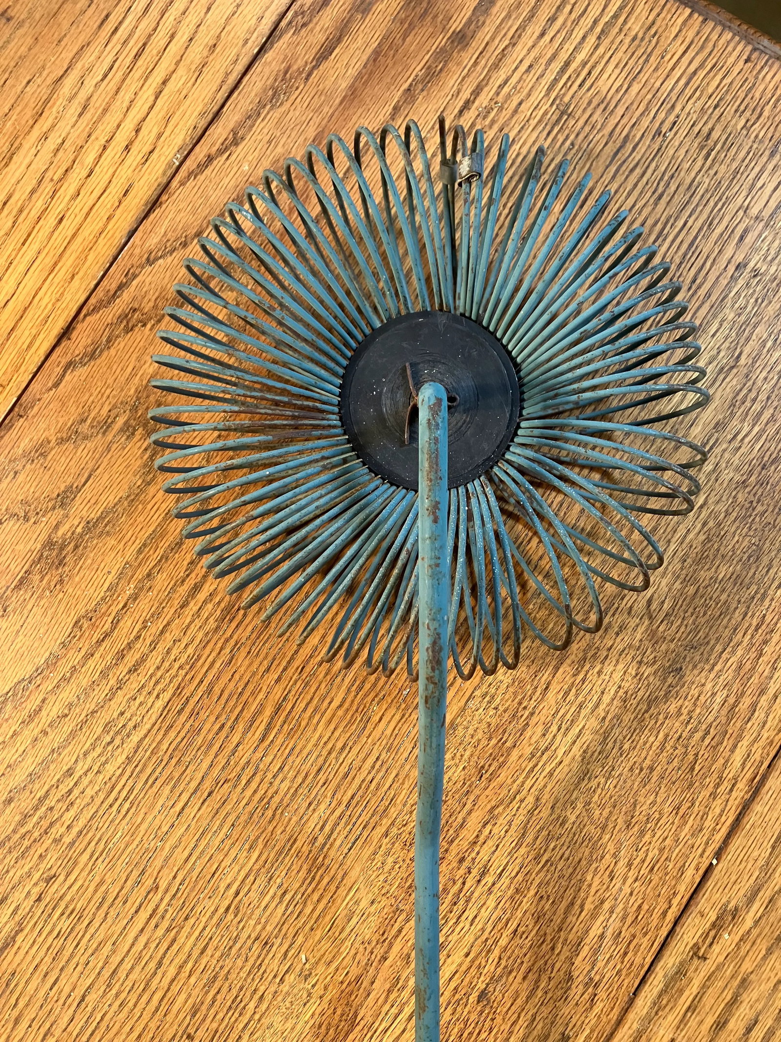 1950s Mid Century Sculptural Pecan Gatherer Wall Art in Turquoise - 5