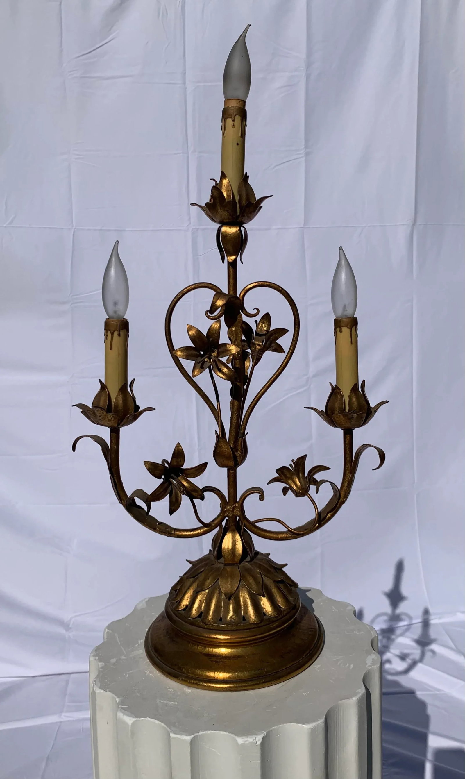 Mid 20th Century Mid-Century Brass 3 Light Floral Desk Lamp - 6