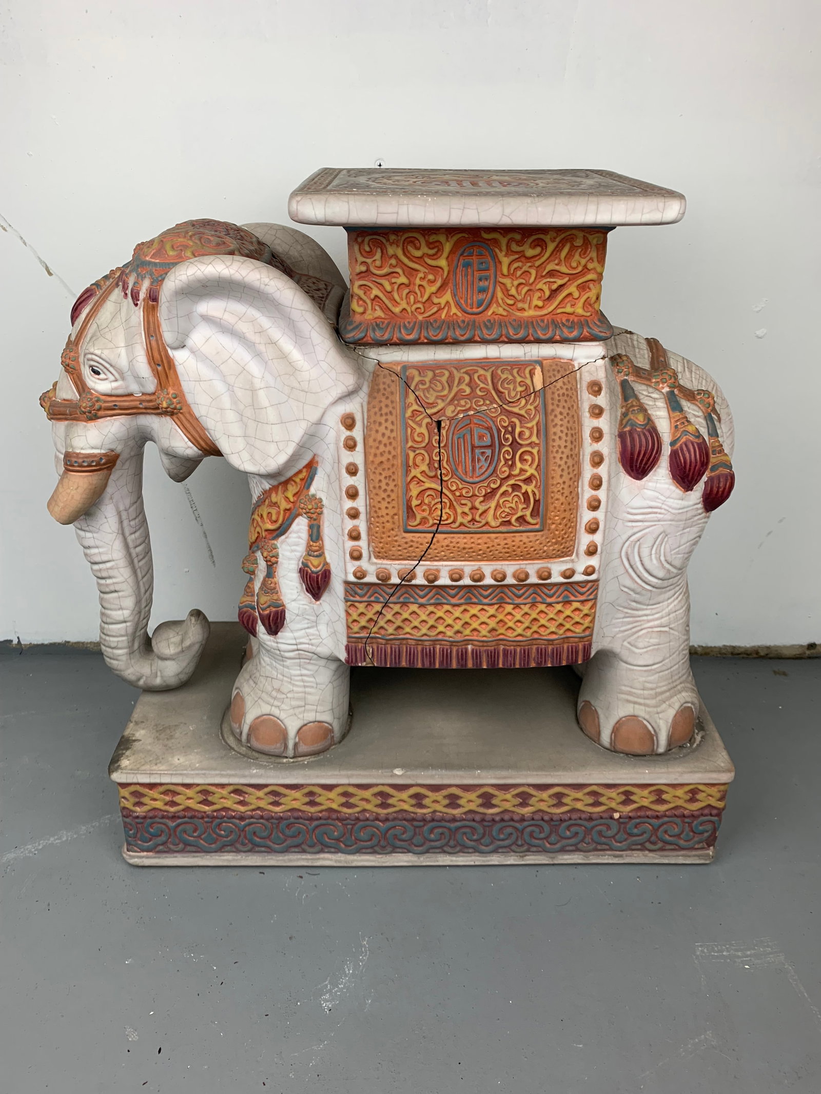 Vintage Chinese Elephant Garden Seat - 2