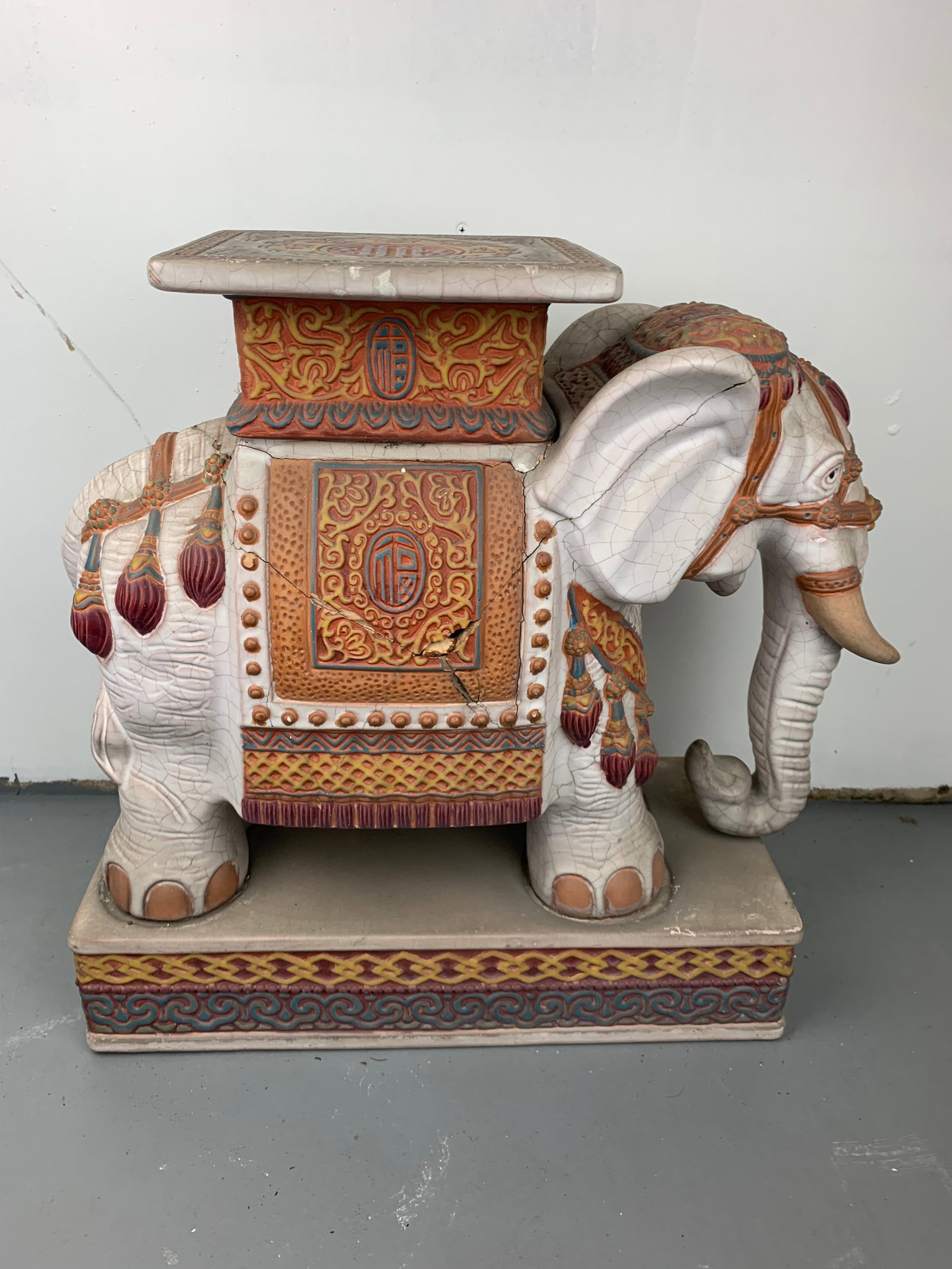 Vintage Chinese Elephant Garden Seat - 3