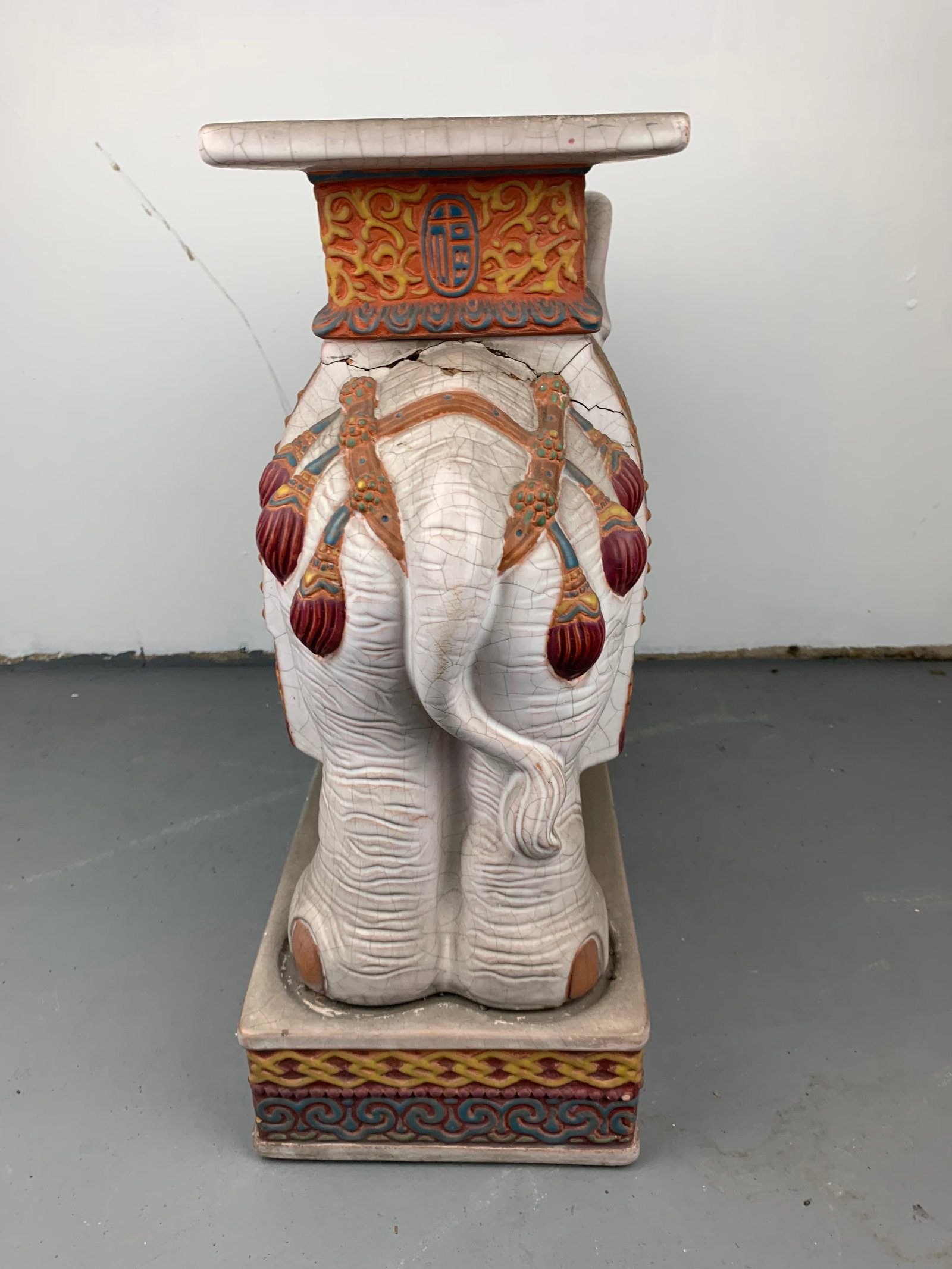 Vintage Chinese Elephant Garden Seat - 4