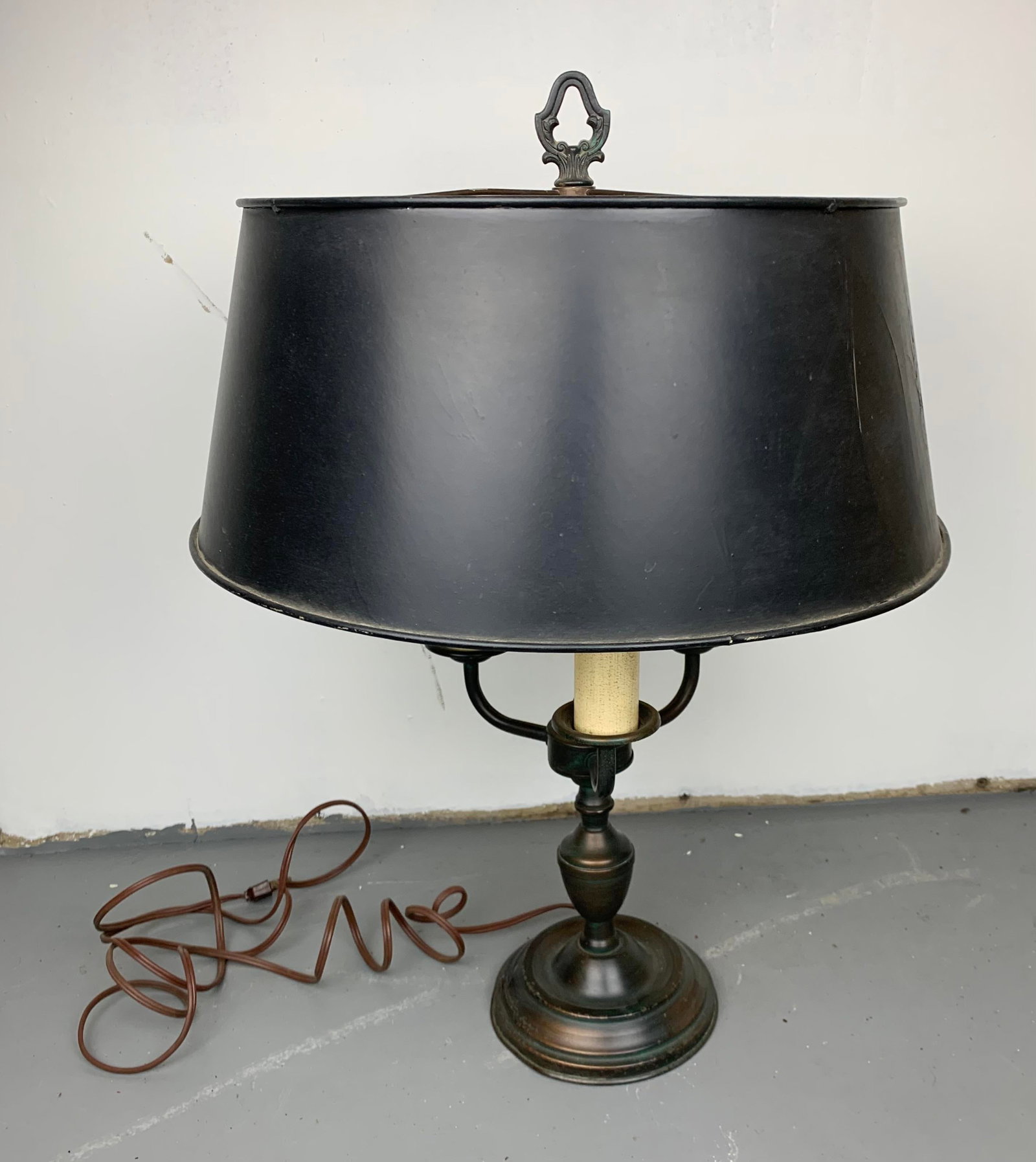 Vintage 3 Candle French Empire-Style Brass Bouillotte Desk Lamp - 3