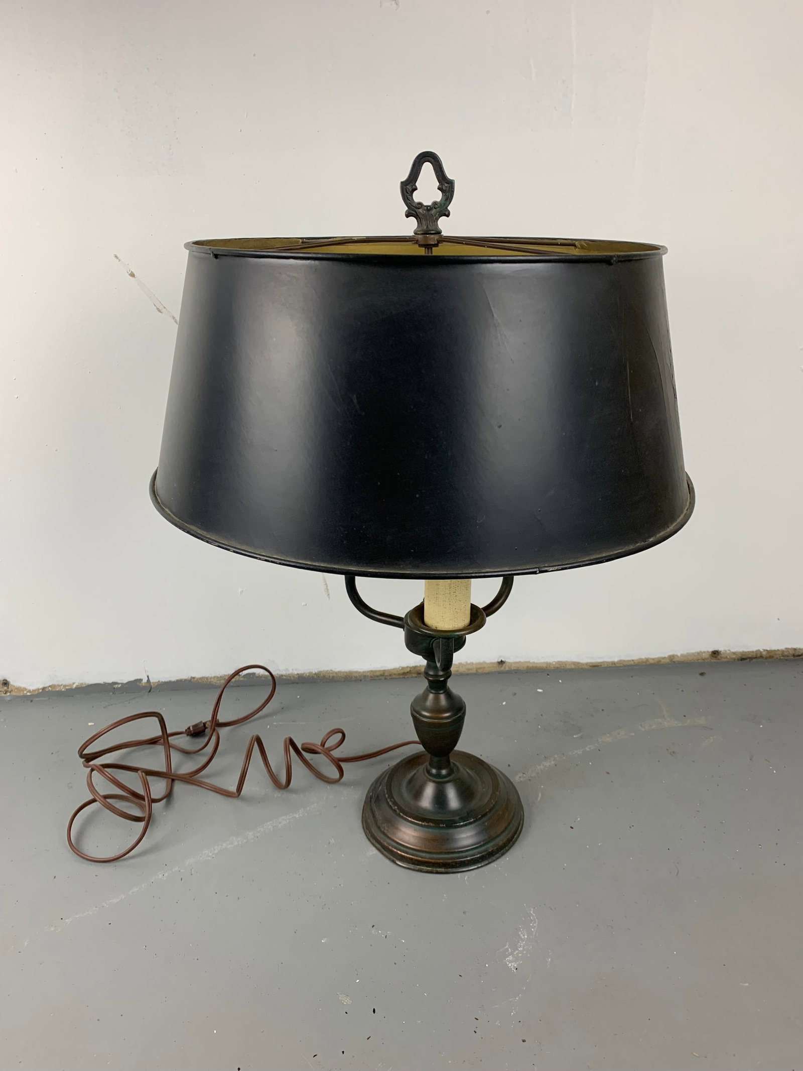 Vintage 3 Candle French Empire-Style Brass Bouillotte Desk Lamp - 6