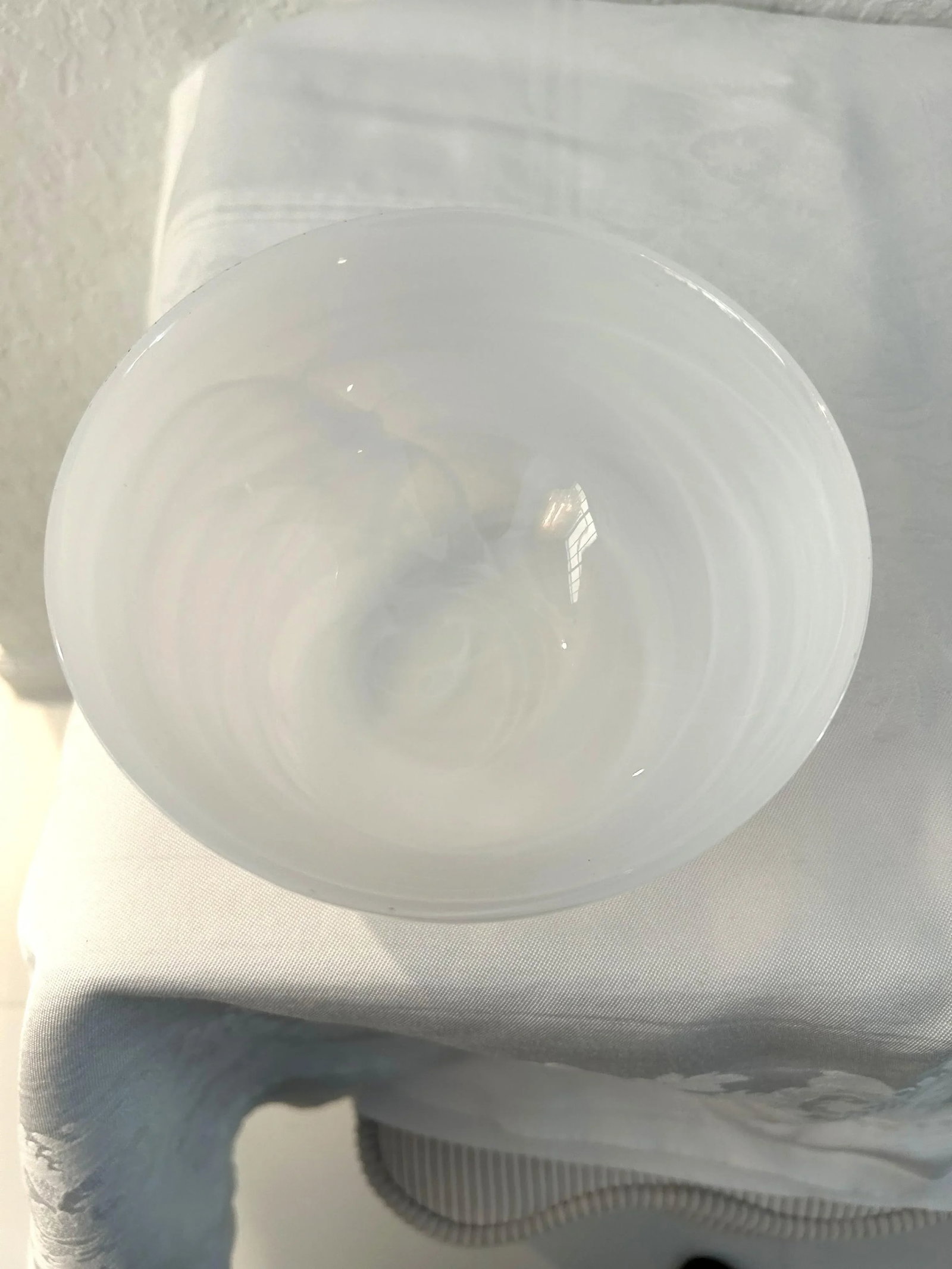 Contemporary Spanish White Swirl Glass Bowl - 2
