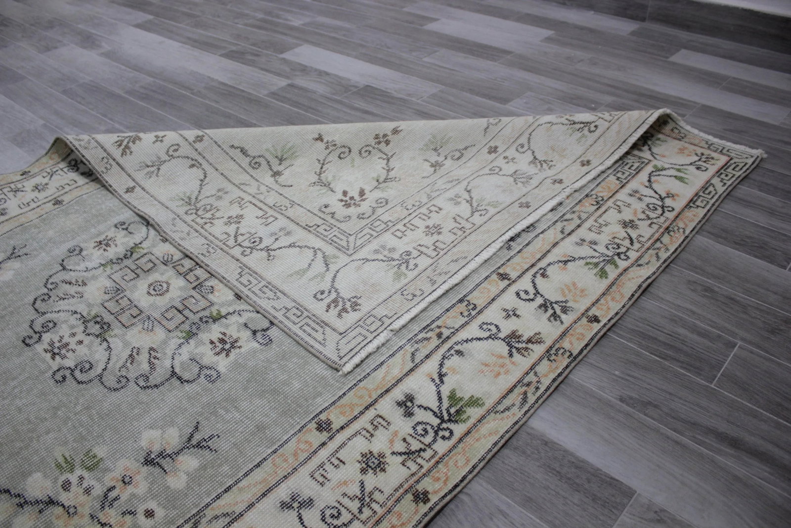 1970s Vintage Handmade Floral Design Oriental Cappadocia Turkish Area Rug - 10