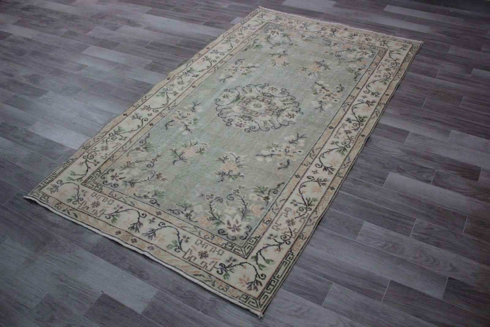 1970s Vintage Handmade Floral Design Oriental Cappadocia Turkish Area Rug - 2