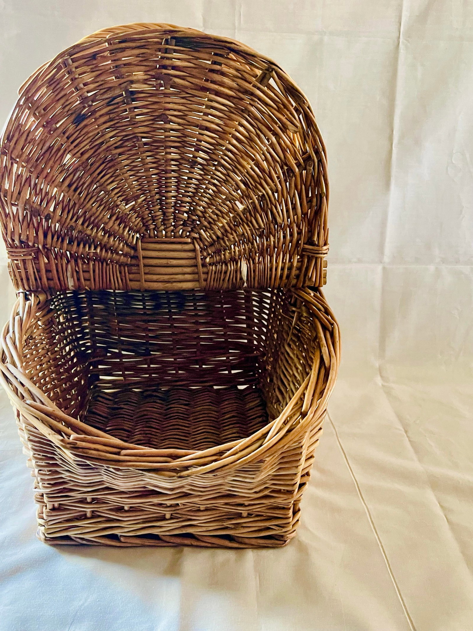 Vintage Wicker Picnic Basket - 4