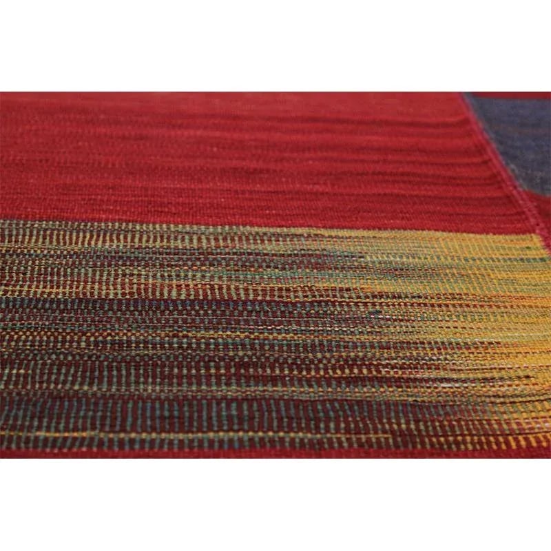 Handwoven Scandinavian Style Persian Kilim Rug 4'11" X 6'7" - 9