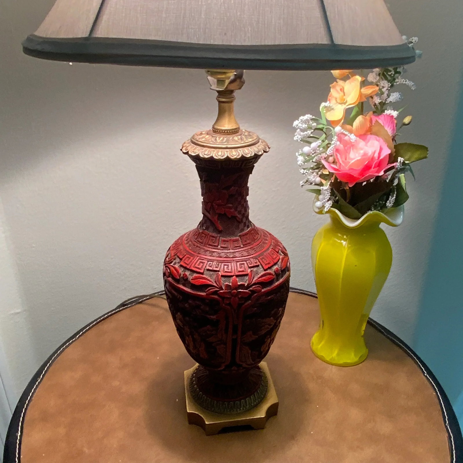 Vintage Hand-Carved Chinese Cinnabar Lacquer Lamp With Brass Base and Agate Finial - 2
