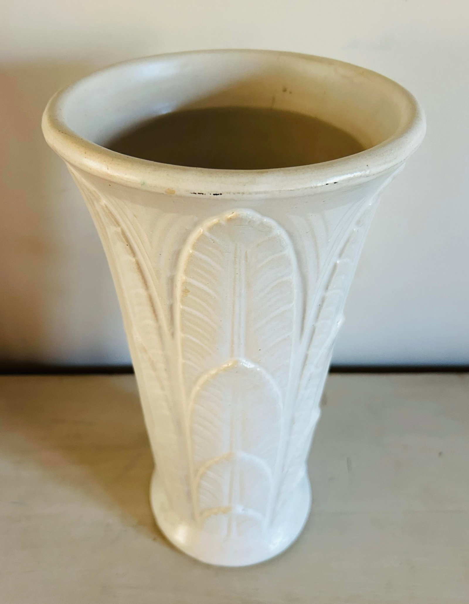 Vintage 1940's Palm Beach Regency Style Tall Vase by Robinson Ransbottom Pottery Co - 3