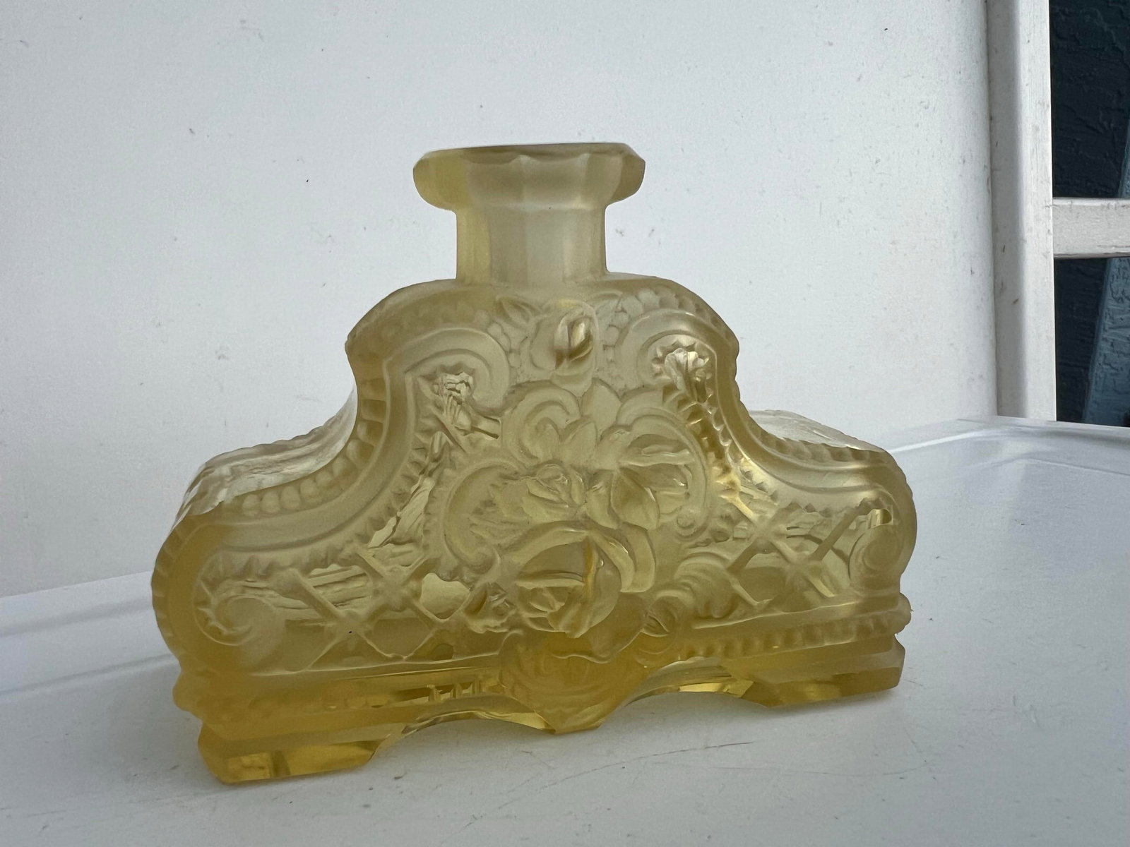 Antique Art Deco Style Yellow Perfume Bottle - 5