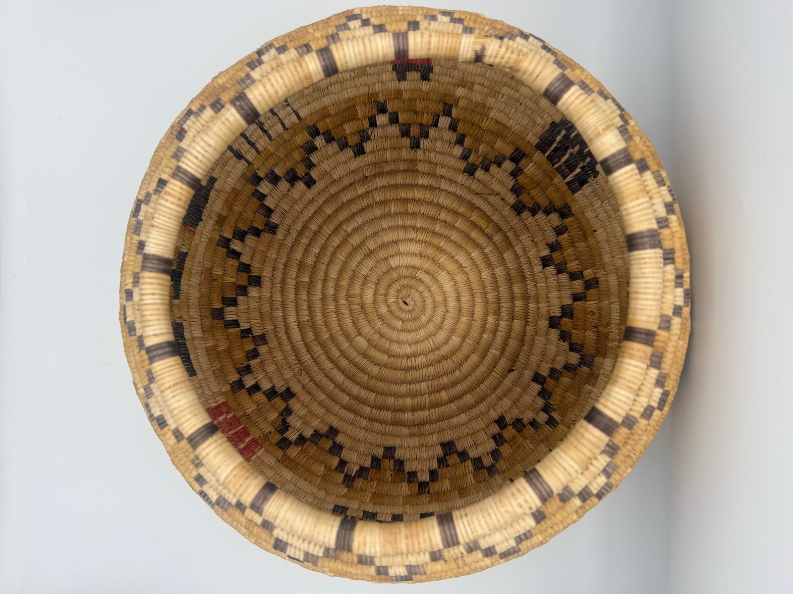 Rare Vintage Hopi Native American Coiled Basket - 5