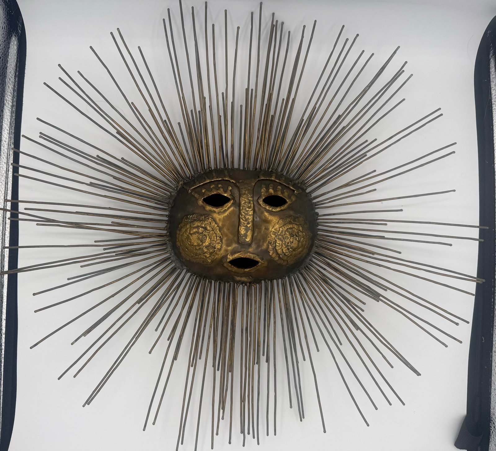 20thC Rare Emaus Talleres Signed Brutalist Mid-Century Modern Sun Face Sculpture - 6
