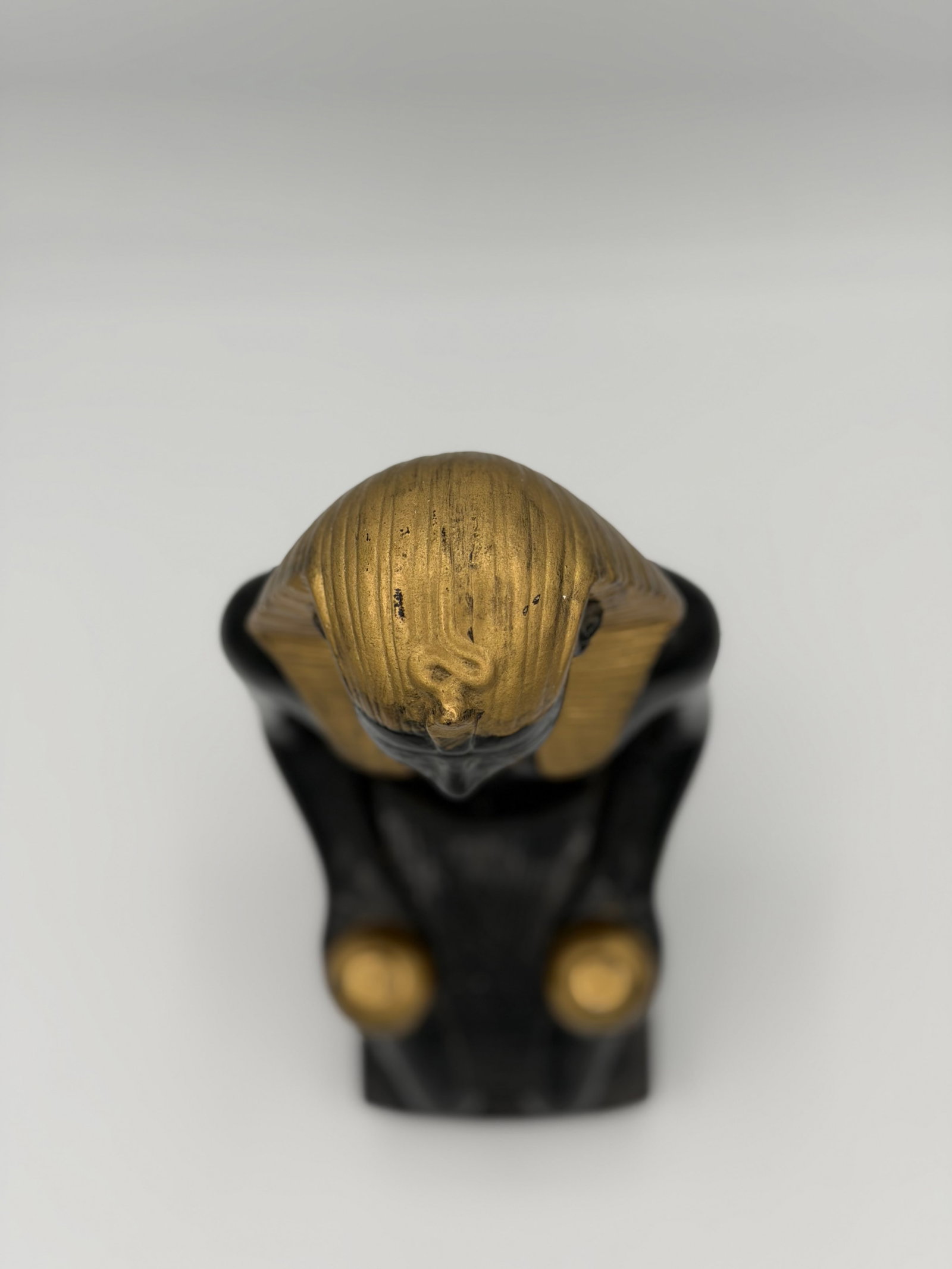 1930s Egyptian Revival Black Ceramic With Gold Highlights Egyptian Statue or Figurine - 6