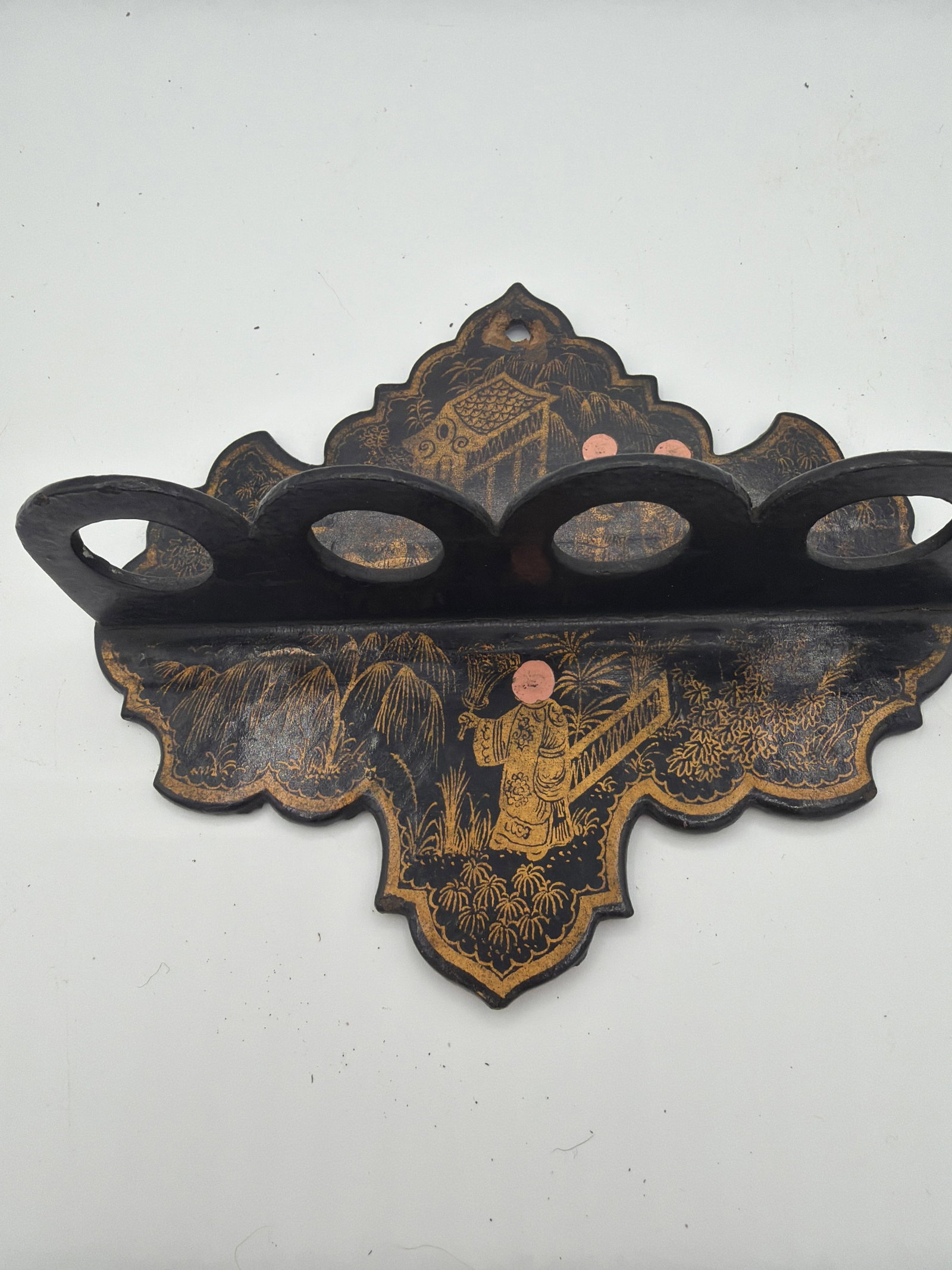 Late 19th Century A Wall Mointed Victorian Chinoiserie or Japanese Pipe Rack in Black. Lacquer - 2