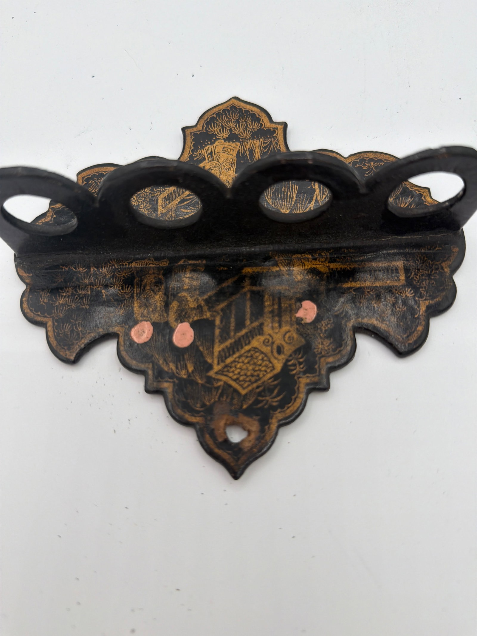 Late 19th Century A Wall Mointed Victorian Chinoiserie or Japanese Pipe Rack in Black. Lacquer - 3