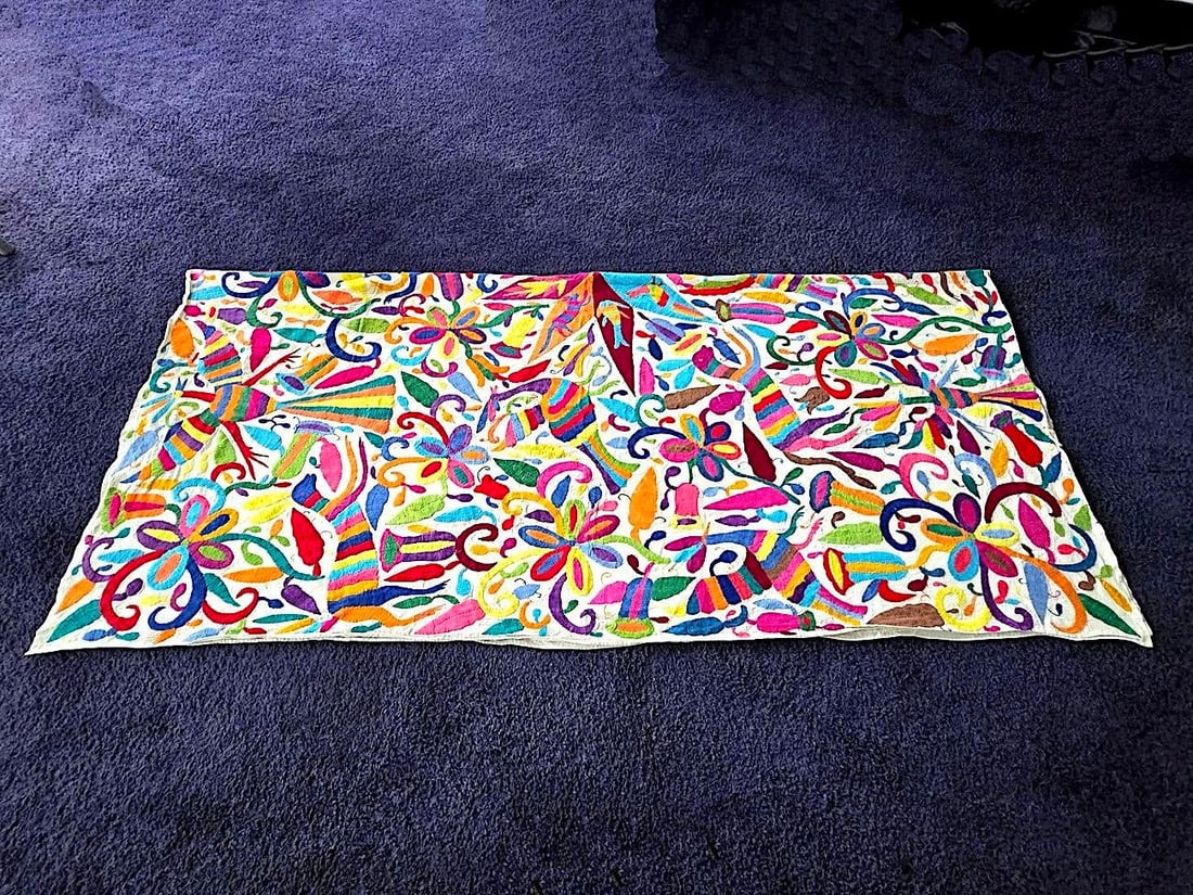 Vintage Mexican Otomi Hand Embroidered Textile Coverlet/Wall Hanging - 9