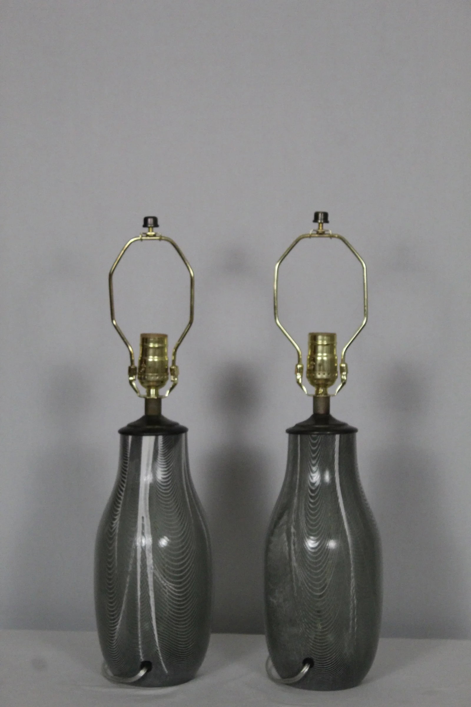 Mid 20th Century Petite Herringbone Murano Lamps - a Pair - 7