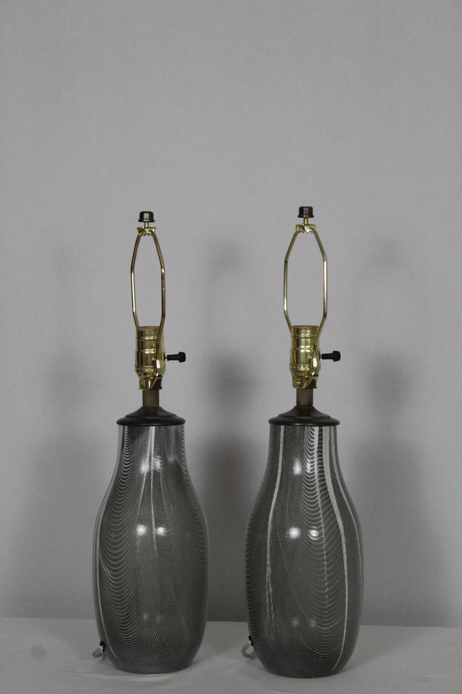 Mid 20th Century Petite Herringbone Murano Lamps - a Pair - 8