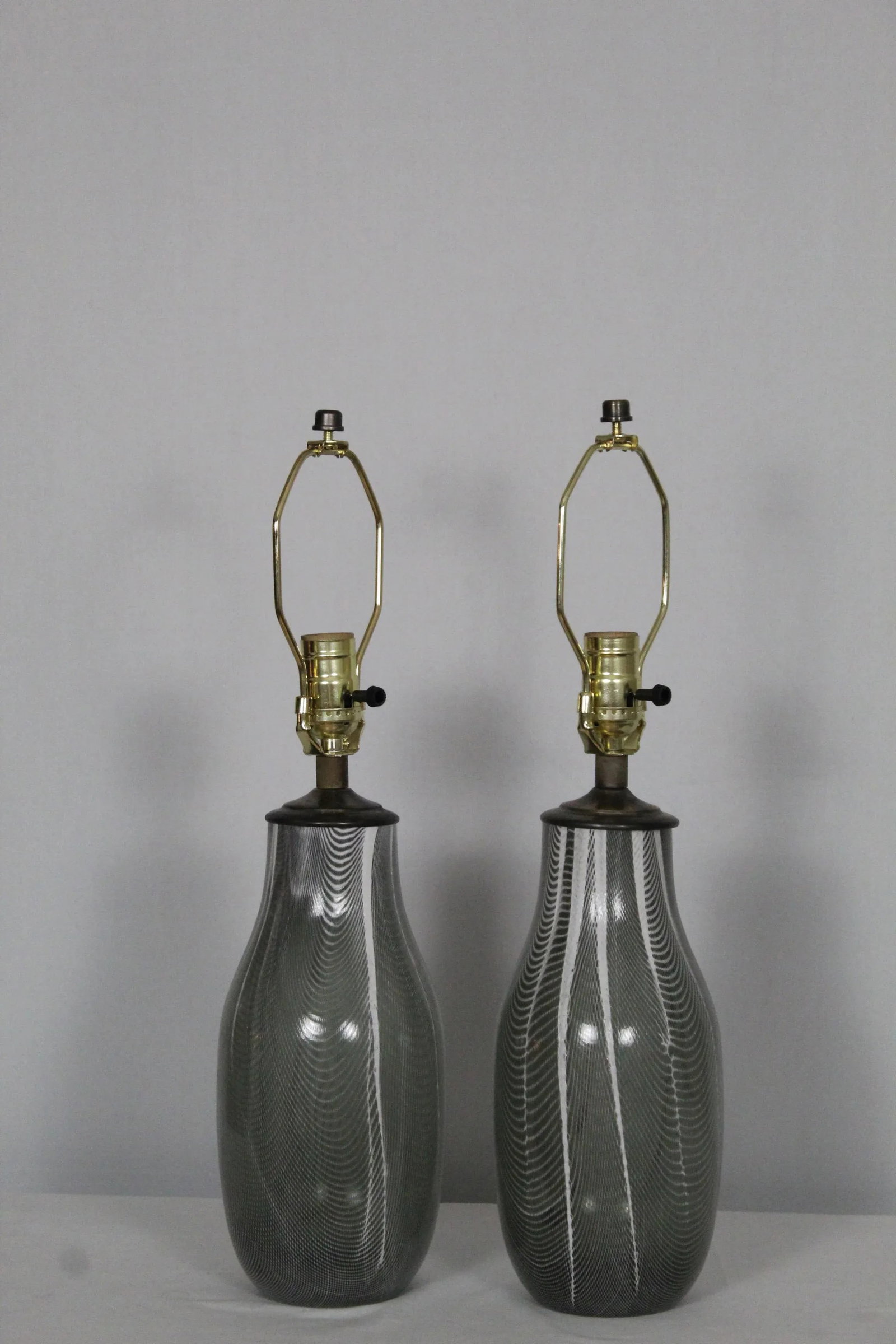 Mid 20th Century Petite Herringbone Murano Lamps - a Pair - 9