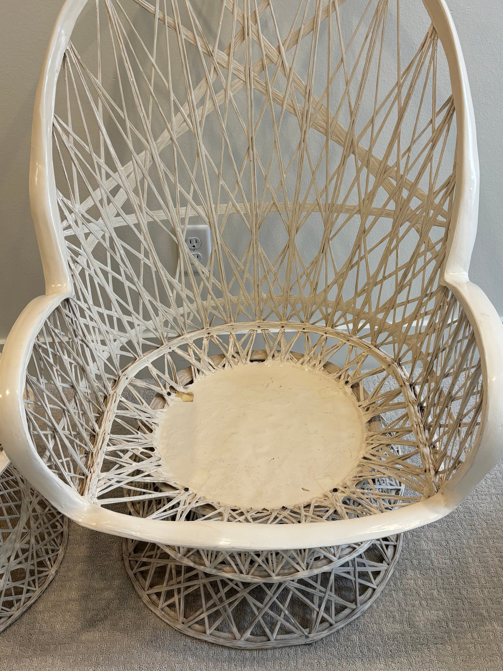 Mid-Century Palm Beach Style / Palm Springs Style Russell Woodard Spun Fiberglass Swivel Rocker Loun - 8
