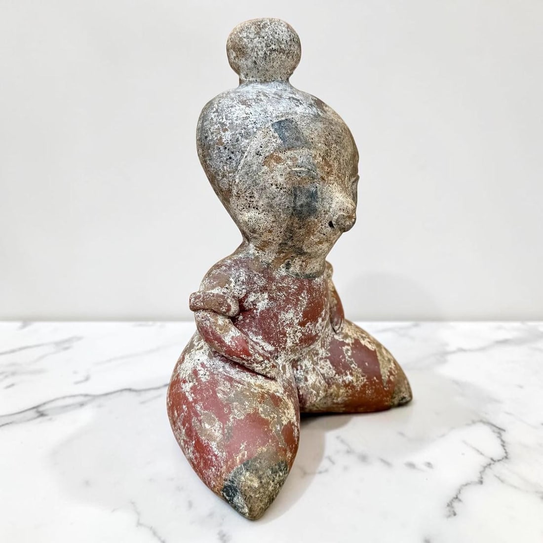 Nayarit Chinesco Female Figurine - 4