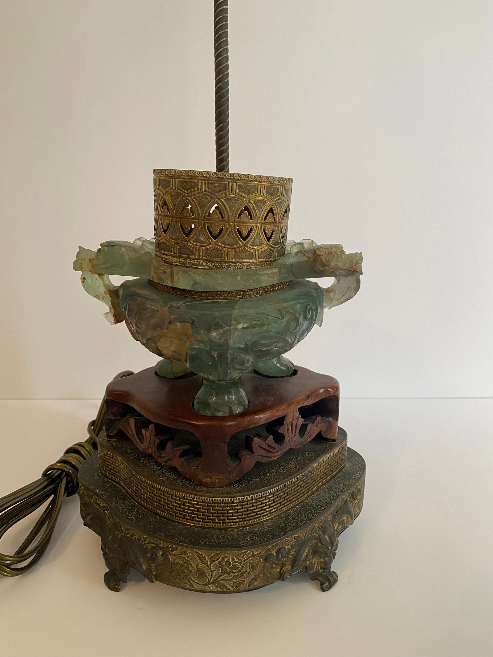 1930s Chinese Carved Jadite Lamp With Shade - 3