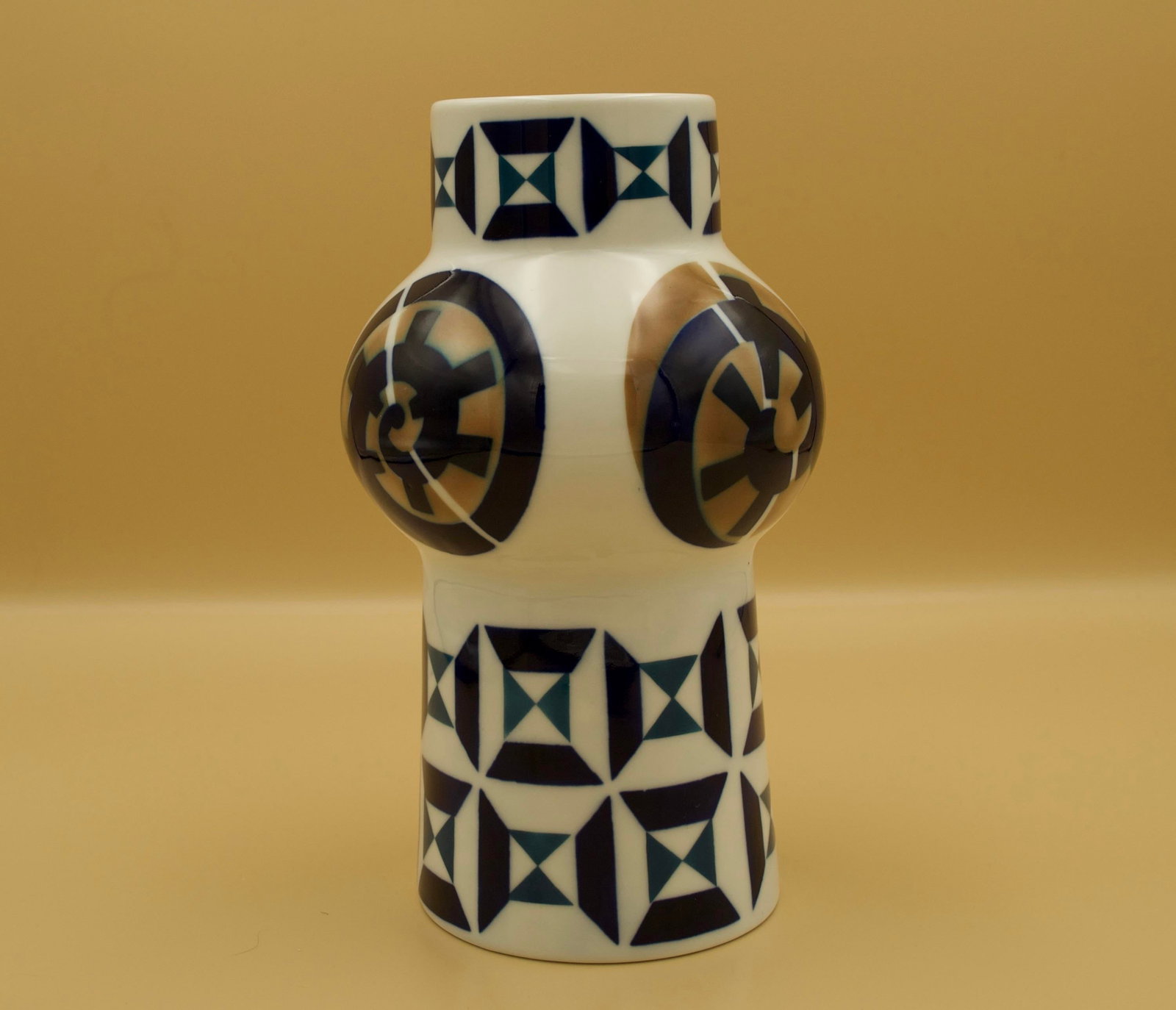 Sargadelos O Castro Sculptural Geometric Vase, Cobalt Blue Porcelain, Mid-Century, Spain - 2