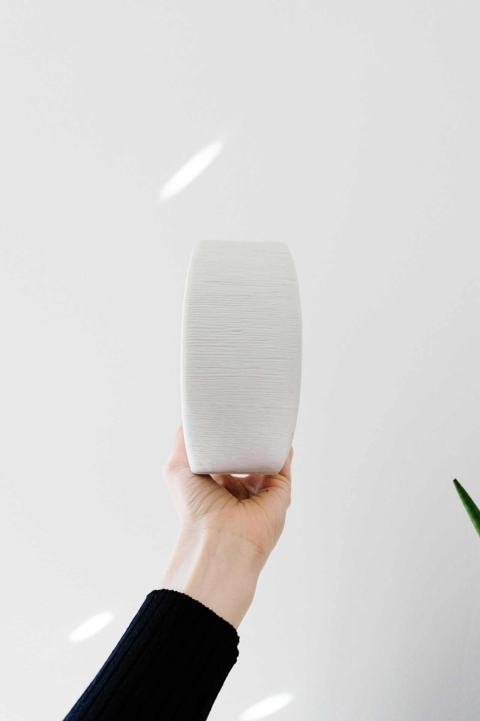 1950s Hans-Theo Baumann for Thomas Germany Matte White Porcelain Op Art Vase - 10