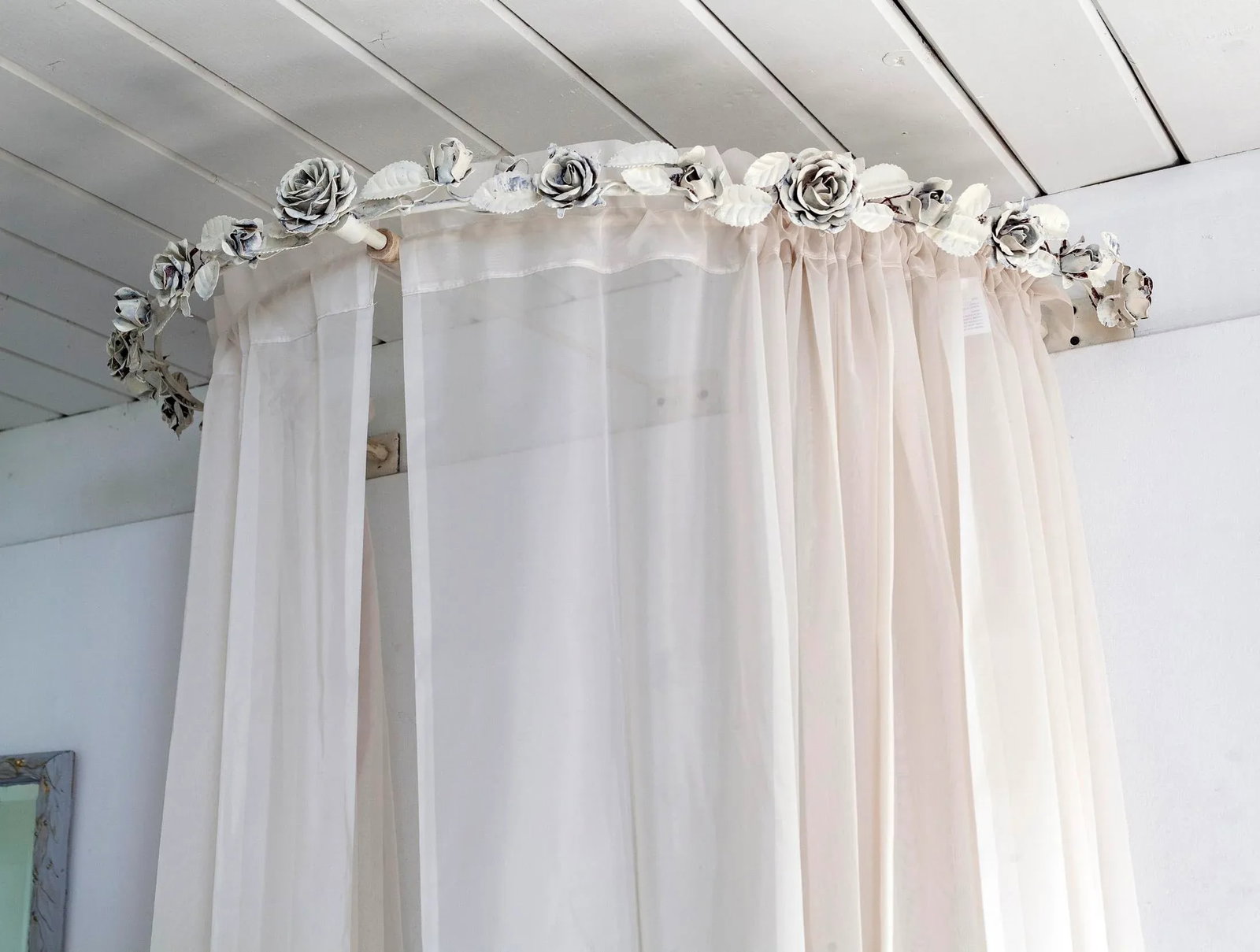 Early 20th Century Floral Iron Bed Header - 8