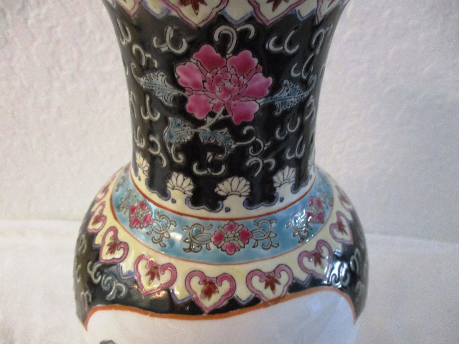 Mid-Century Black Chinese Geisha Floral Vase - 4