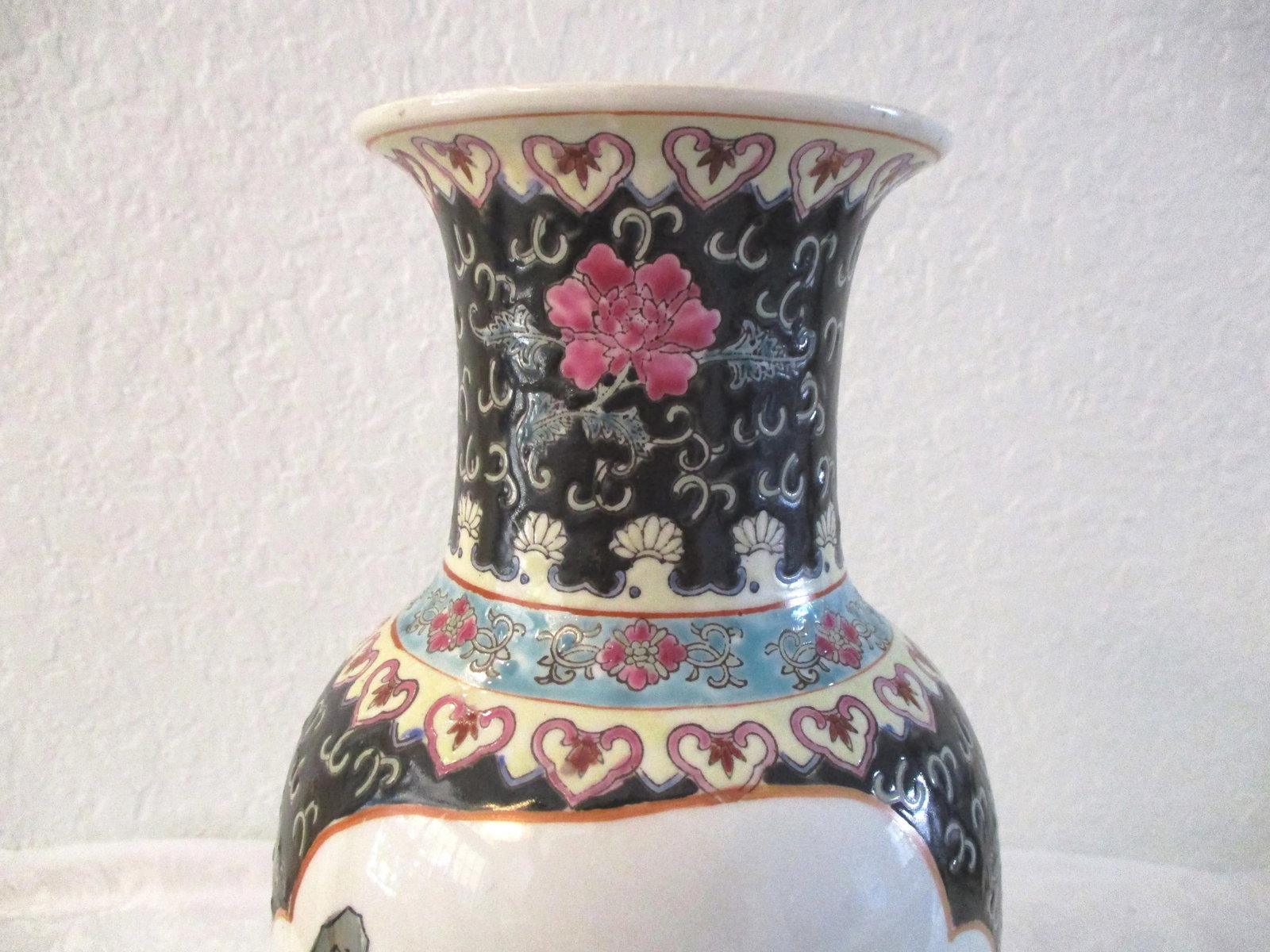 Mid-Century Black Chinese Geisha Floral Vase - 5