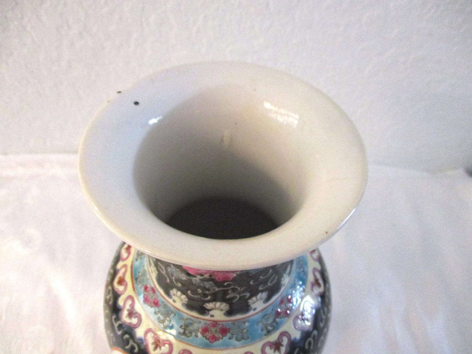 Mid-Century Black Chinese Geisha Floral Vase - 6