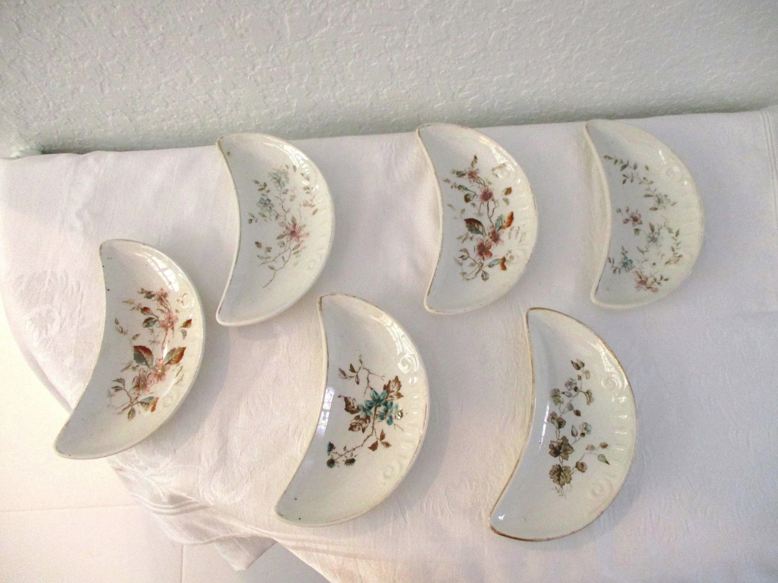 Antique English Bone Dishes, Set of 6 - 8