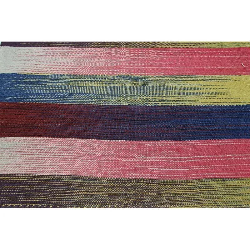 Handwoven Scandinavian Style Kilim Area Rug 5'3'' X 6'4'' - 10